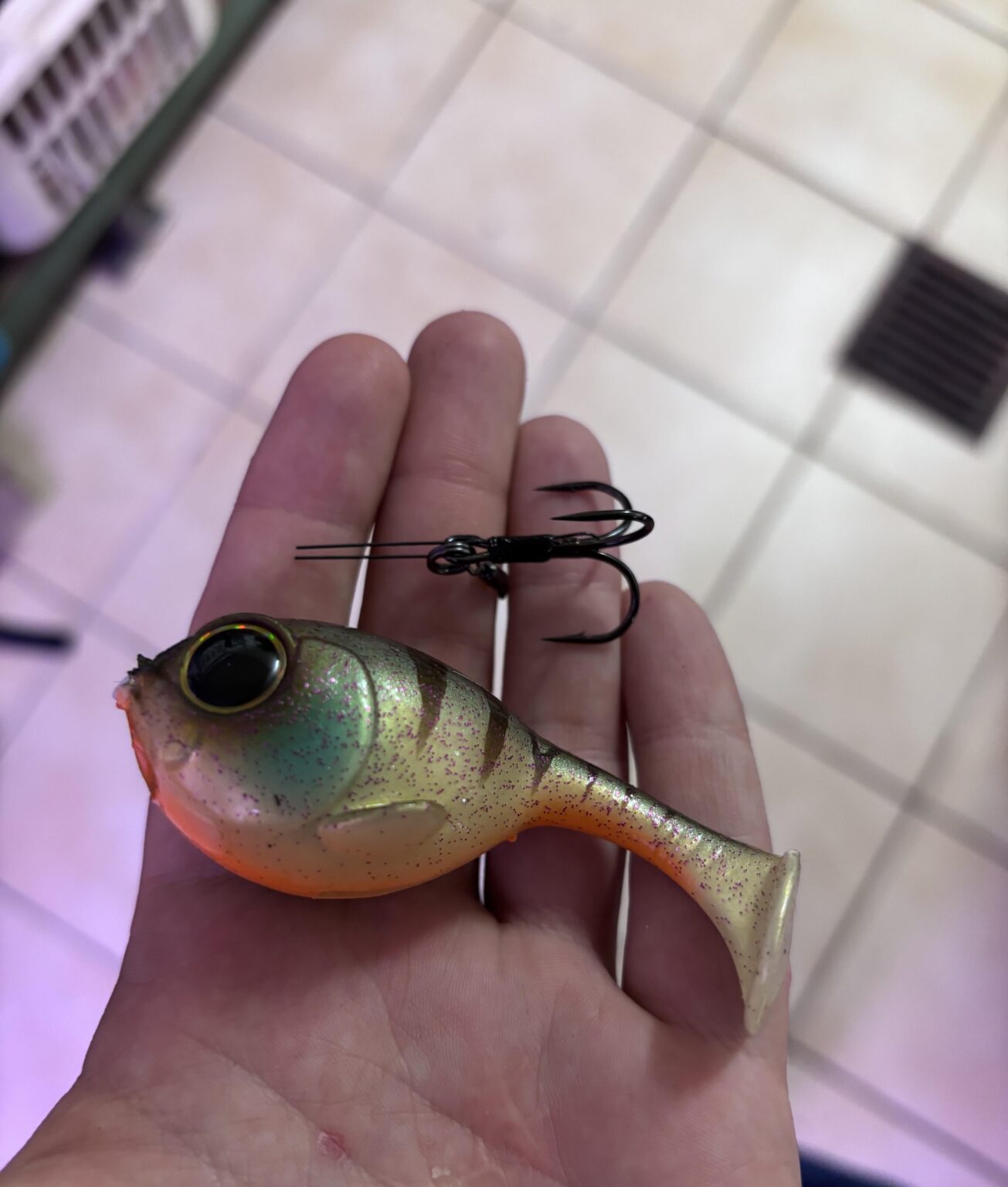 How do I rig and fish this softbait?